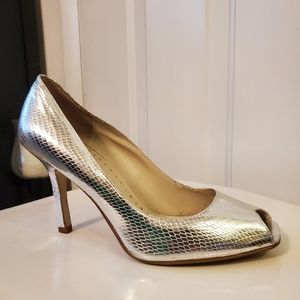 BCBG Girls Leather Womens size 9